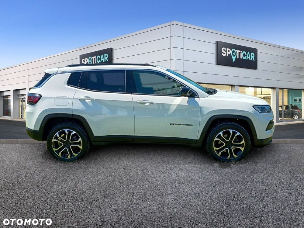 Jeep Compass - 4