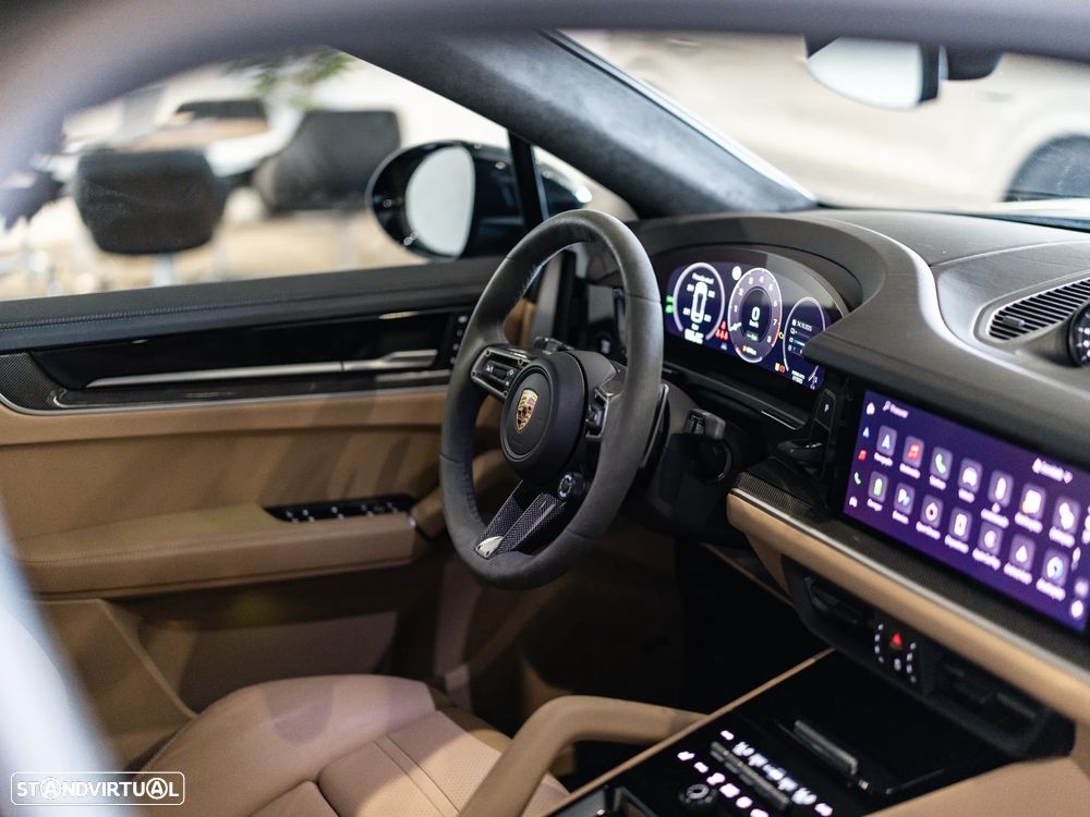 Porsche Cayenne Coupé E-Hybrid - 52