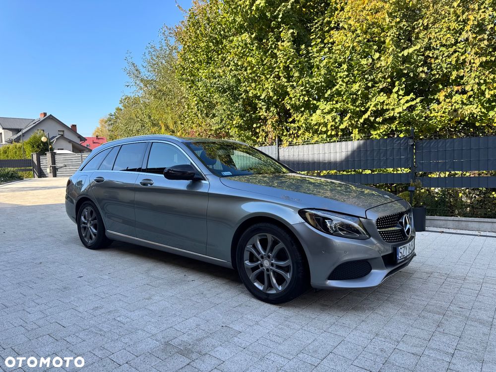 Mercedes-Benz C200