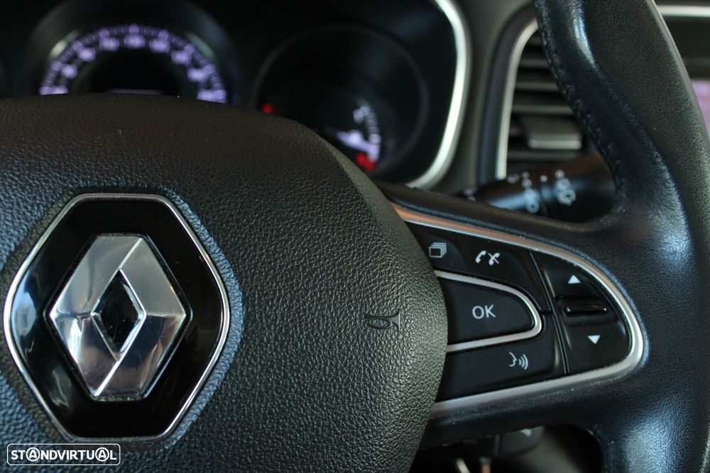 Renault Mégane 1.5 Blue dCi Zen - 16