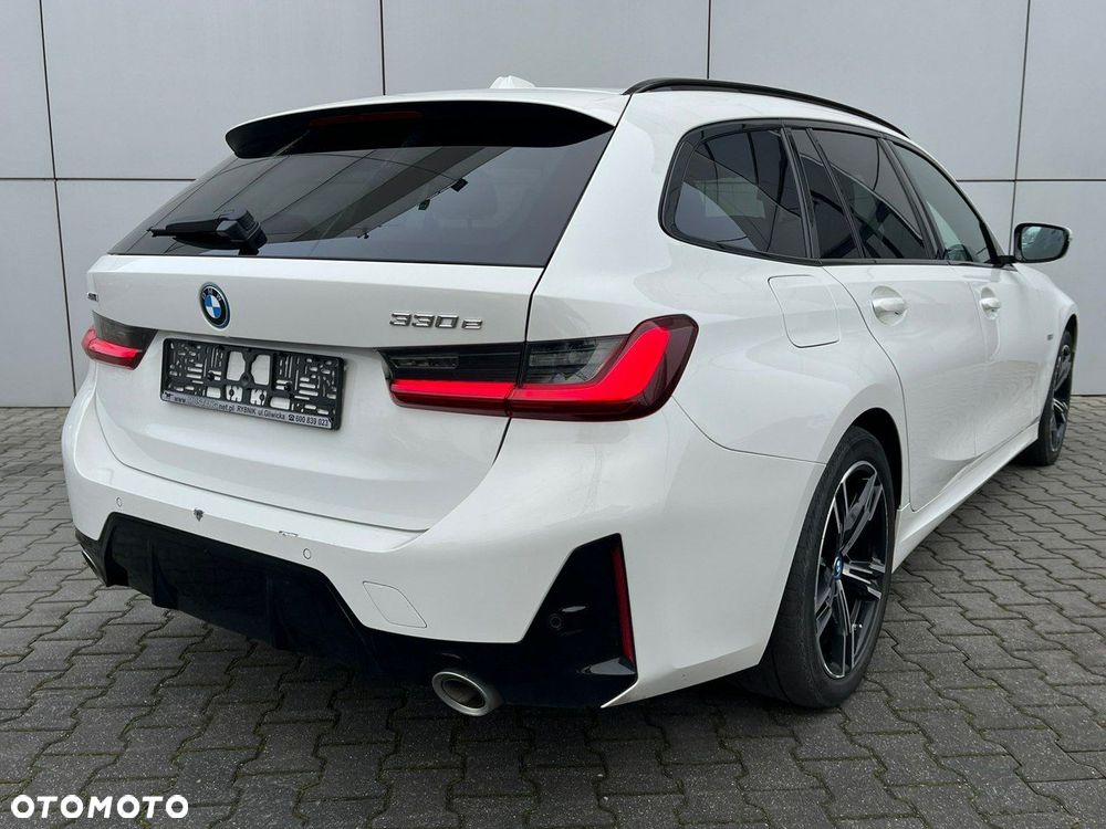 BMW Seria 3 330e PHEV xDrive M Sport - 6
