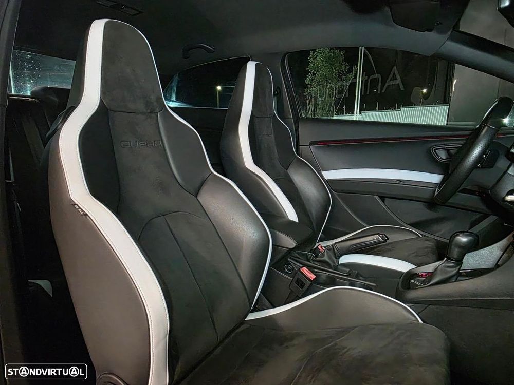 SEAT Leon 2.0 TSI Cupra DSG S/S - 4