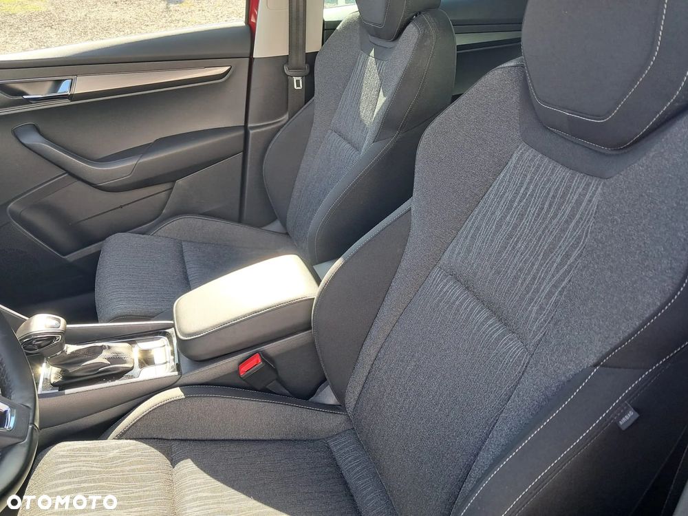 Skoda Karoq 1.5 TSI ACT GPF 4x2 Style DSG - 25