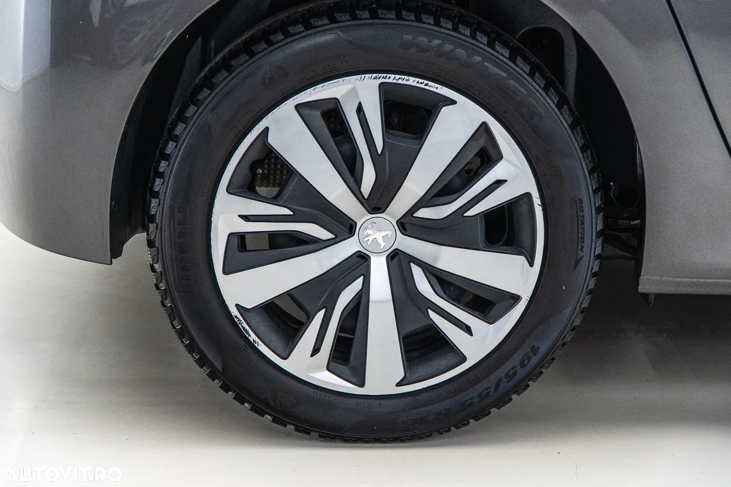 Peugeot 208 1.2L PureTech 100 S&S BVM6 Allure - 40