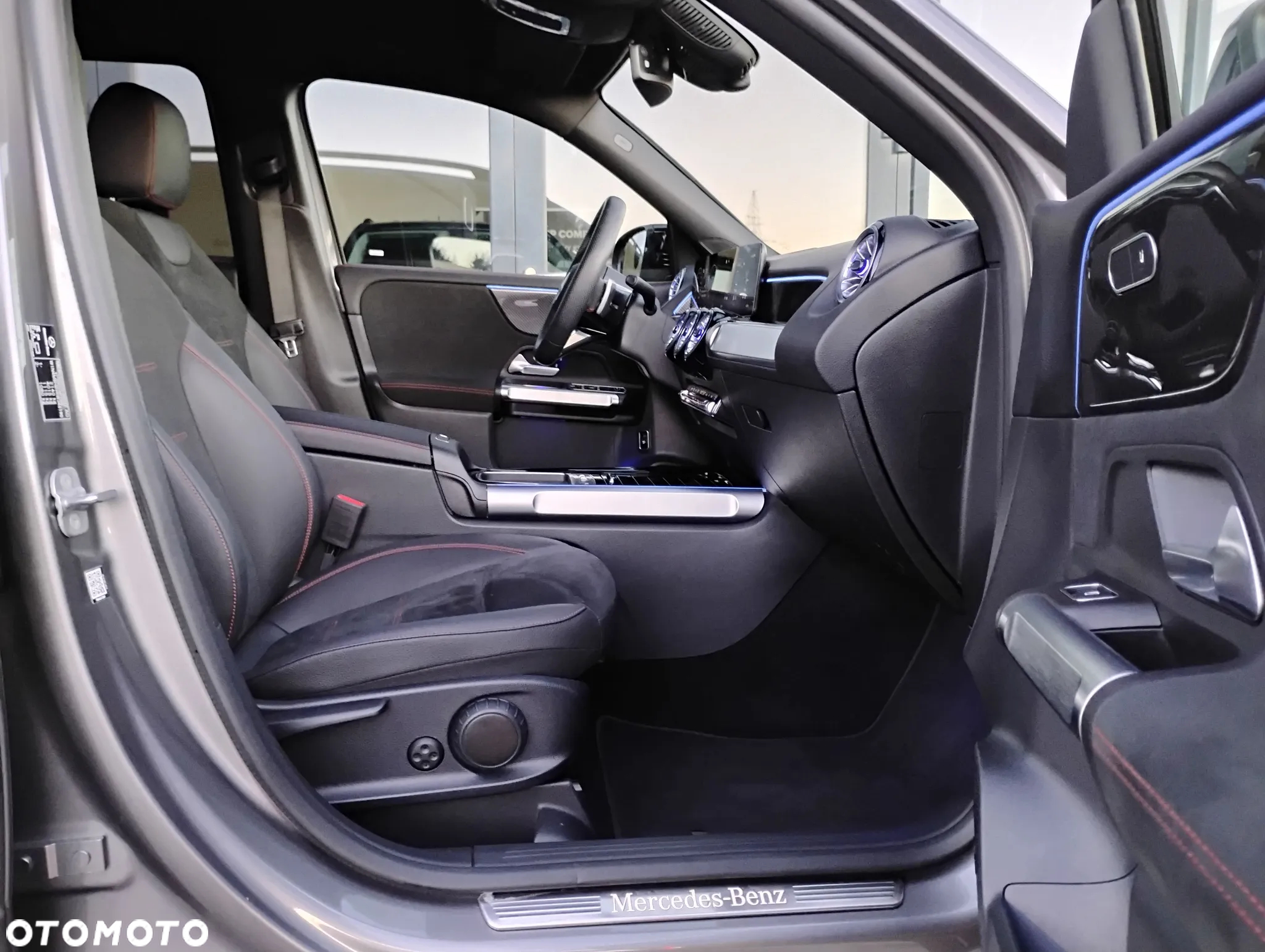 Mercedes-Benz GLB 200 AMG Line 7G-DCT - 15