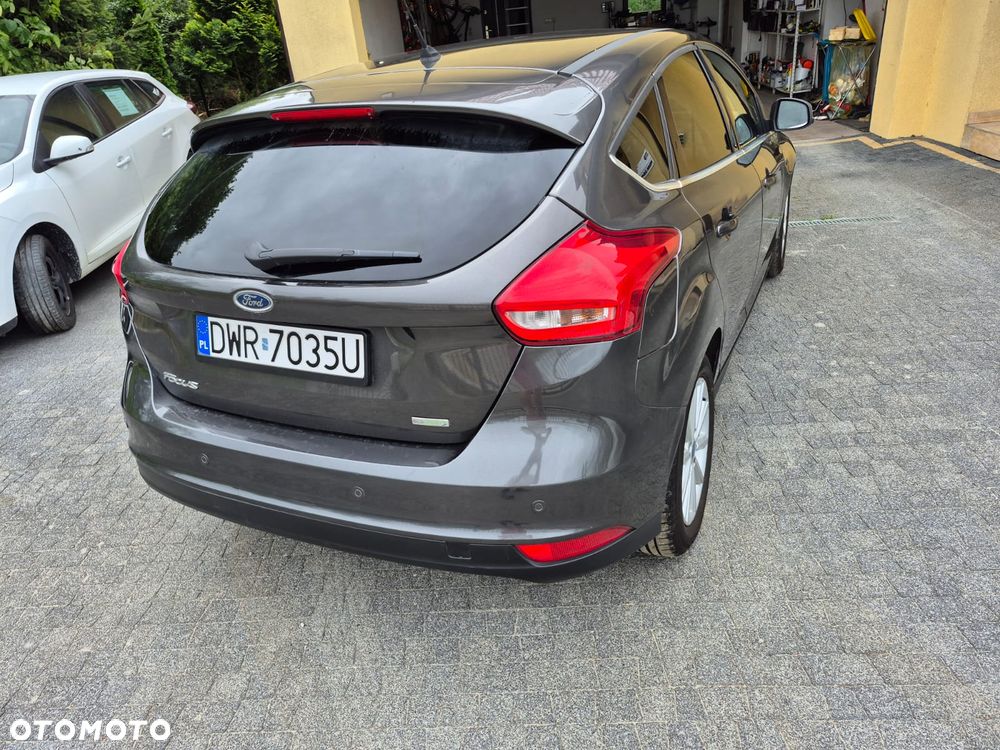Ford Focus 1.0 EcoBoost Trend - 29