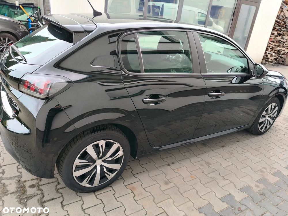 Peugeot 208 - 5