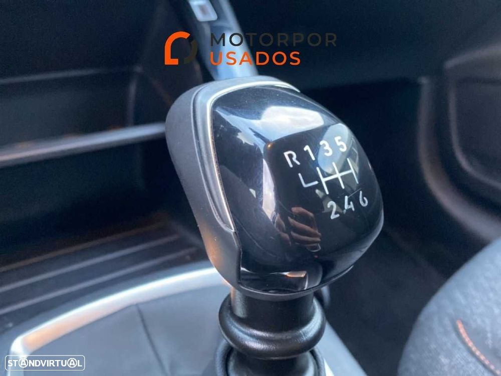 Peugeot 208 1.2 PureTech Active - 15