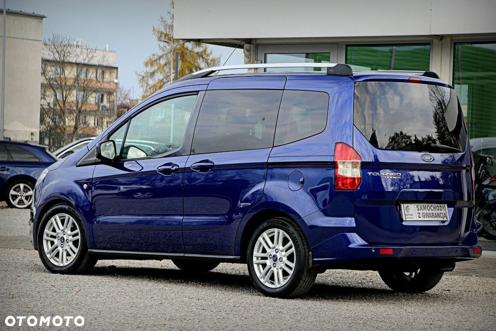 Ford Tourneo Courier 1.5 TDCi Titanium - 10