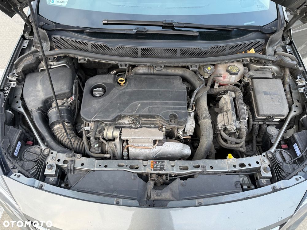 Opel Astra 1.4 T Enjoy - 29