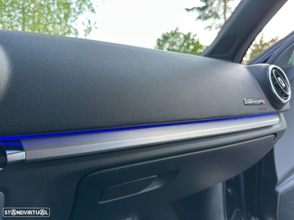 Audi A3 Sportback - 2