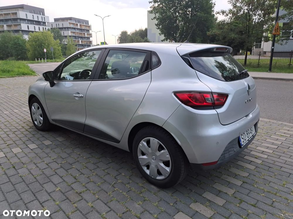 Renault Clio 1.2 16V Life - 6