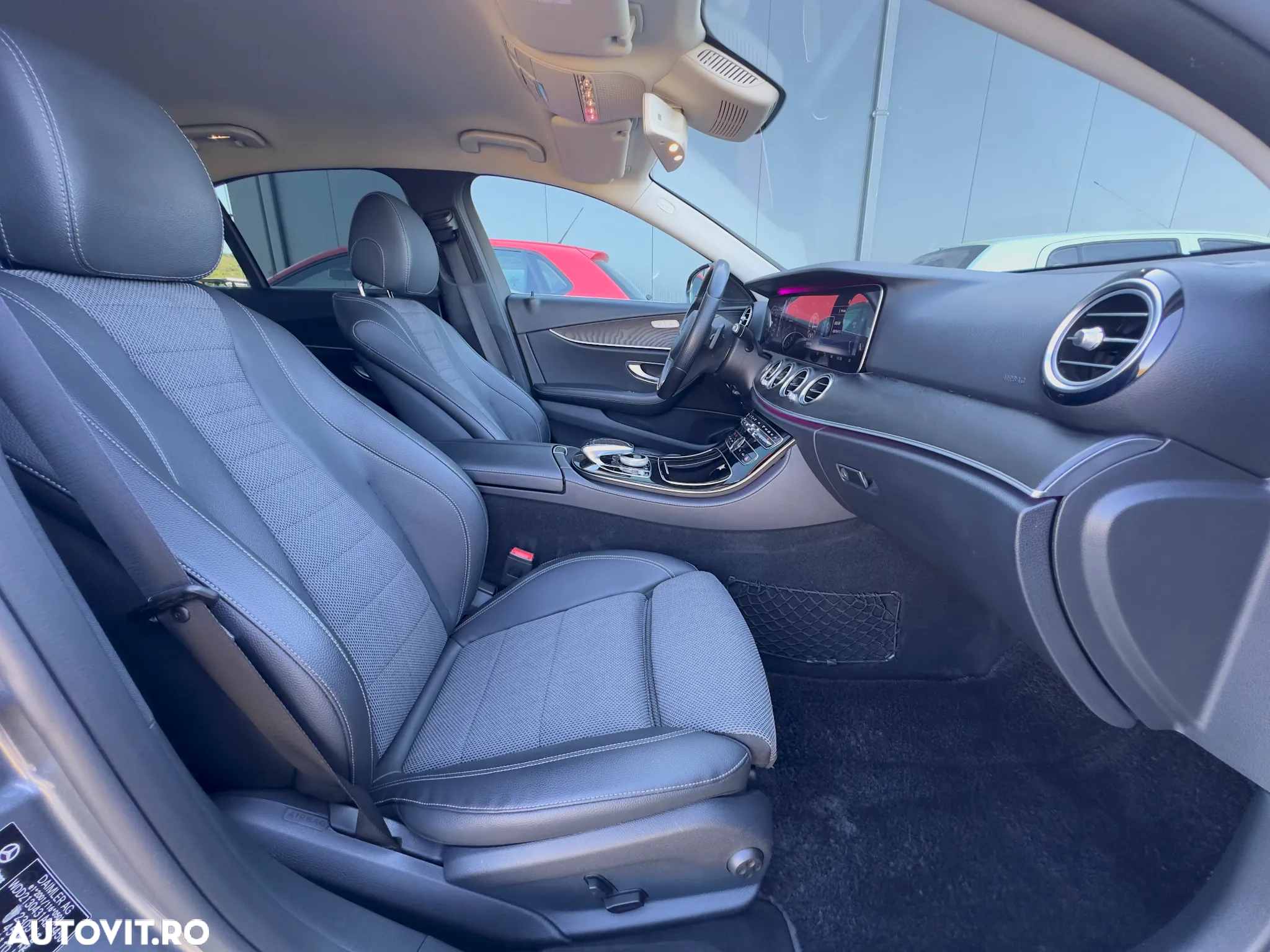 Mercedes-Benz E - 23