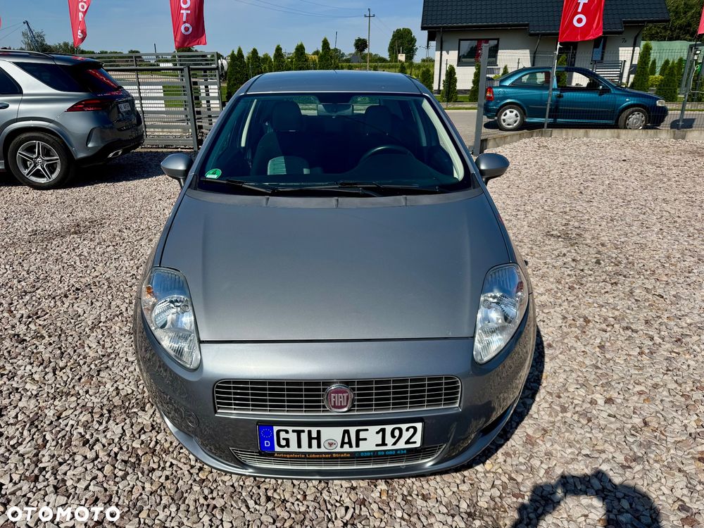 Fiat Grande Punto - 11