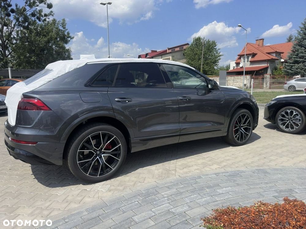 Audi Q8 - 6