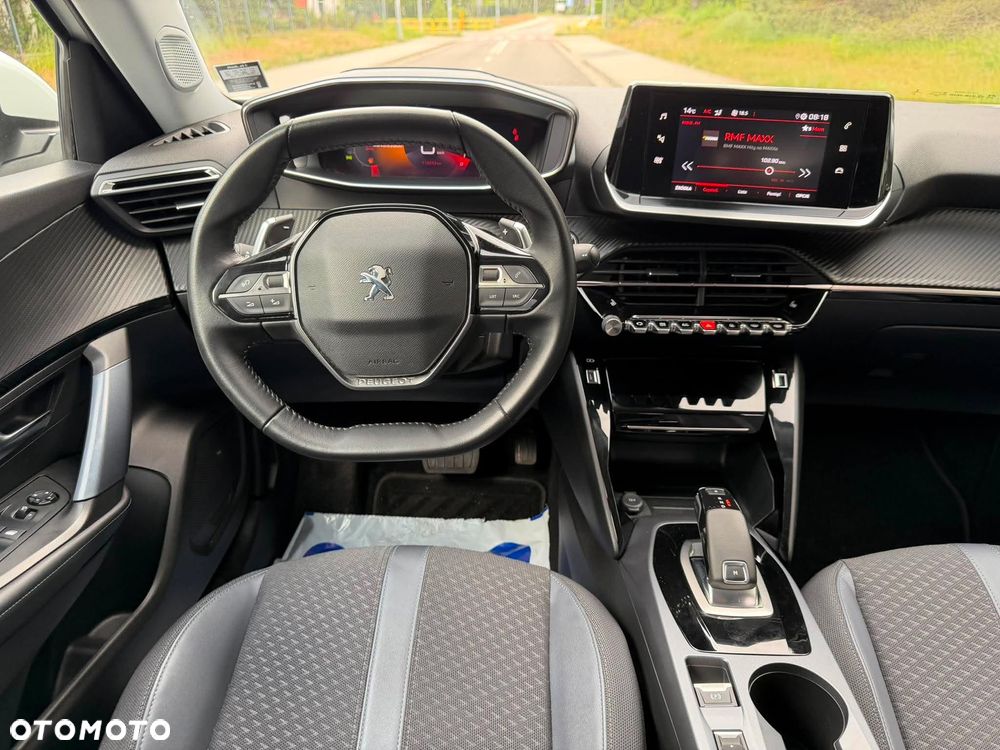 Peugeot 2008 1.5 BlueHDi Allure S&S EAT8 - 21
