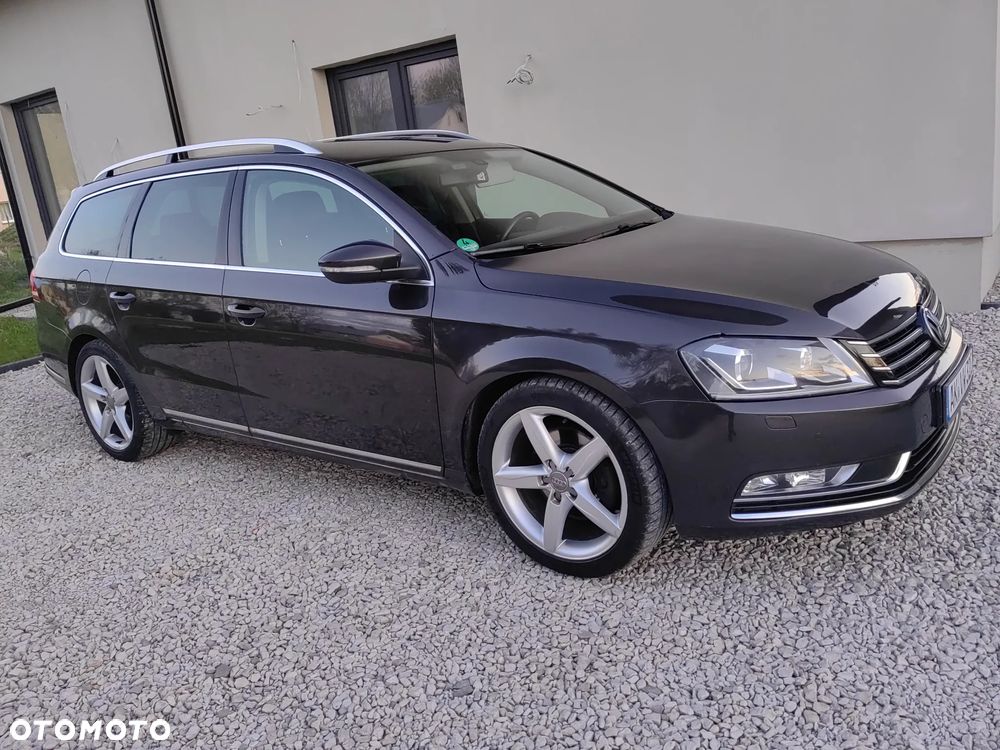 Volkswagen Passat 2.0 TDI Highline - 11