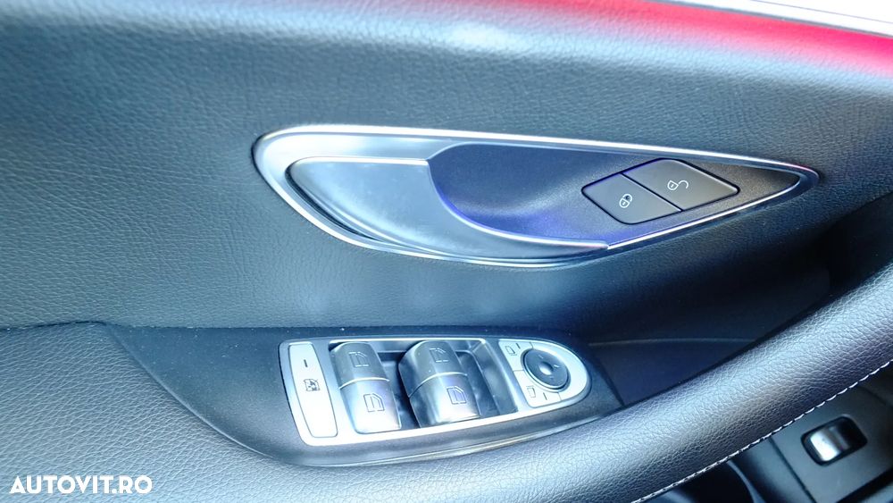 Mercedes-Benz E 220 d 9G-TRONIC Sportstyle Edition - 12