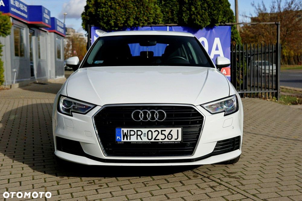 Audi A3 Sportback 1.5 TFSI S tronic - 2