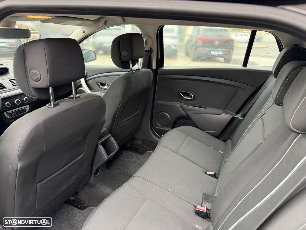 Renault Mégane Sport Tourer 1.5 dCi Dynamique SS - 14