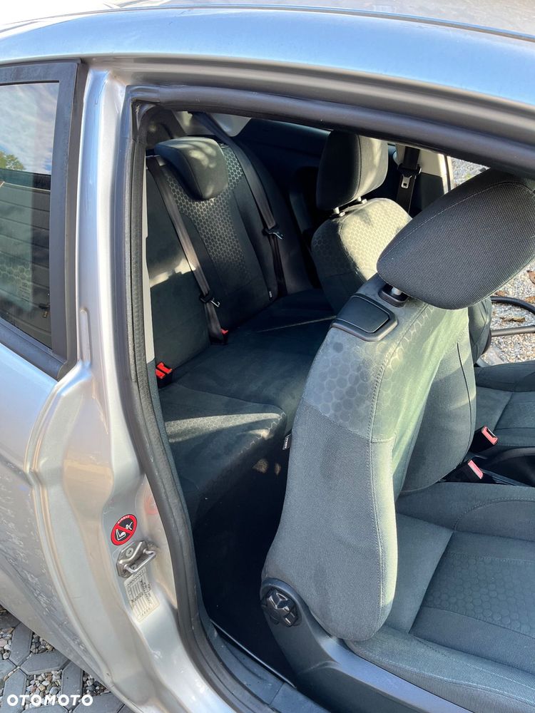 Ford Fiesta - 16