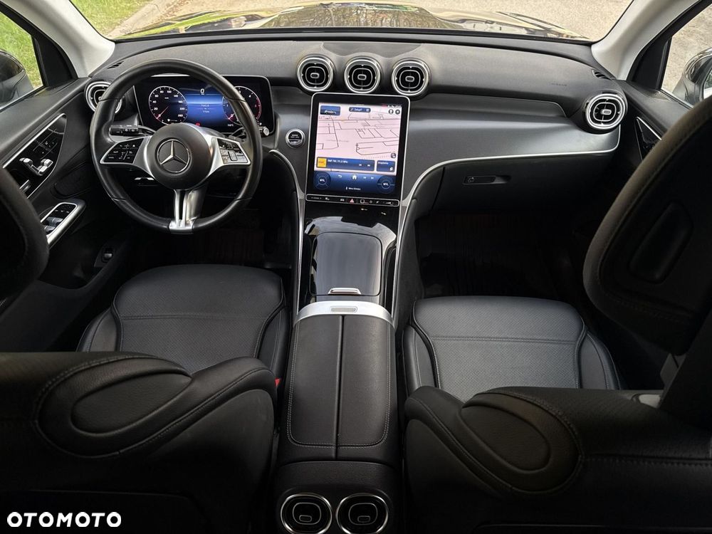 Mercedes-Benz GLC - 29