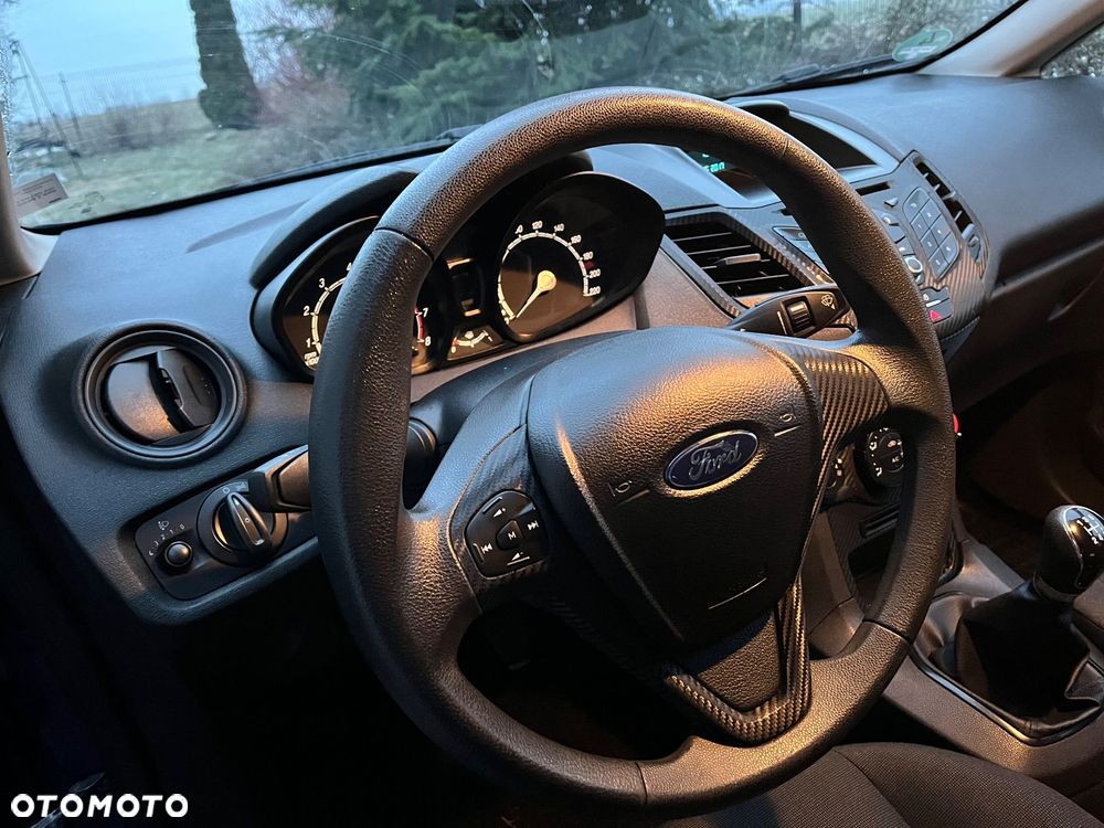 Ford Fiesta - 11