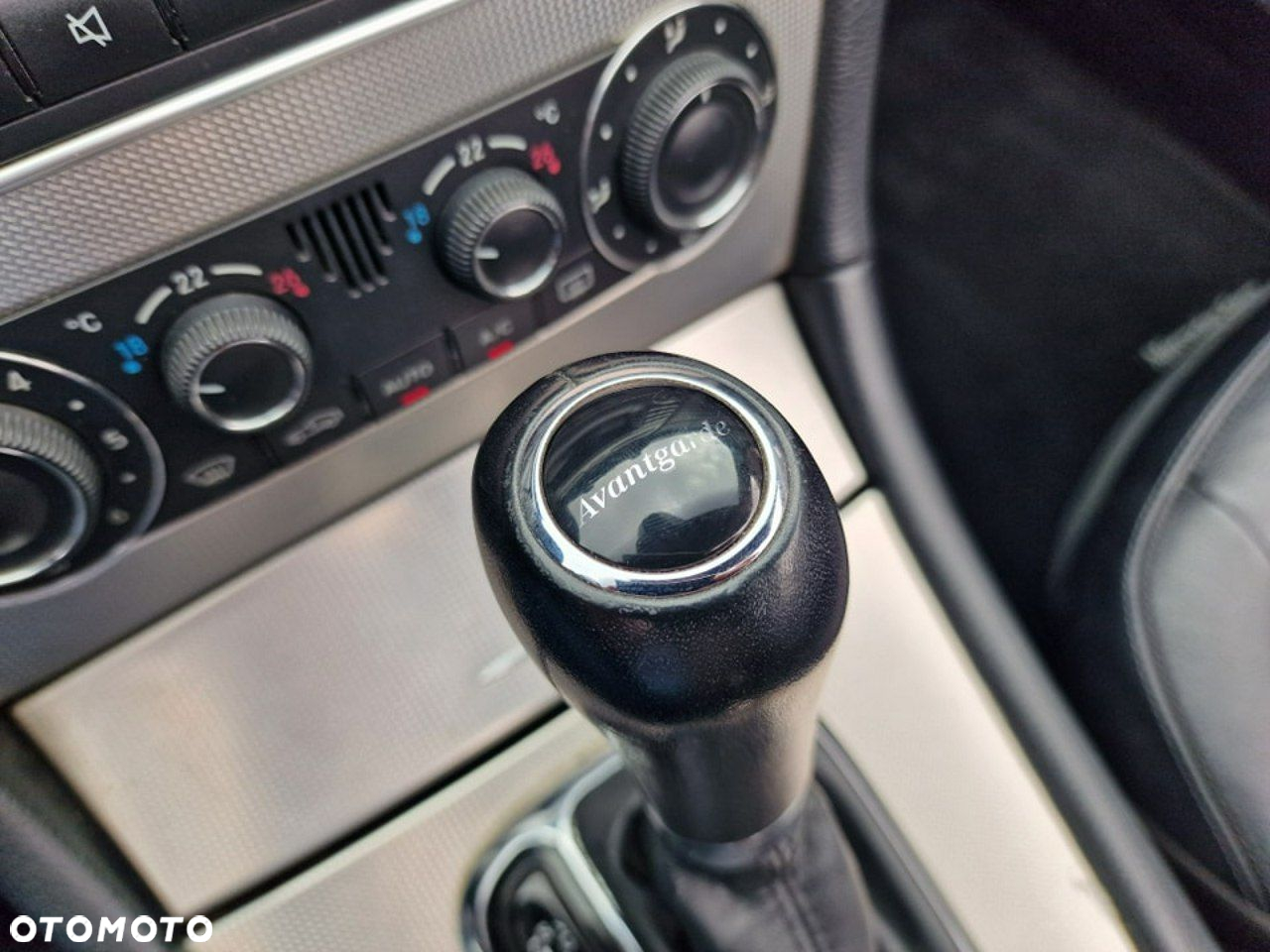 Mercedes-Benz CLK Cabrio 350 7G-TRONIC Avantgarde Sport Edition - 24