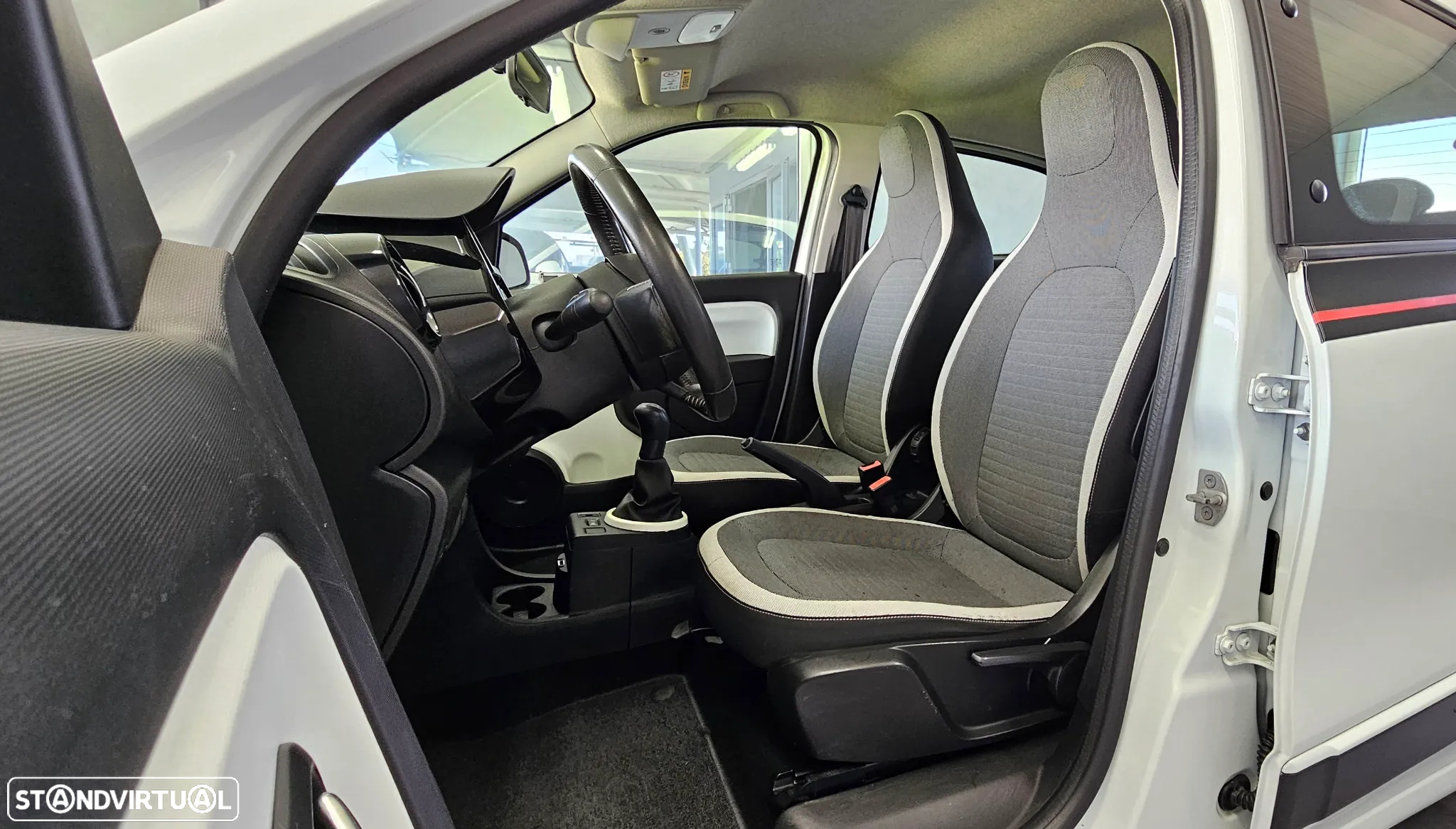 Renault Twingo 1.0 SCe Dynamique - 34