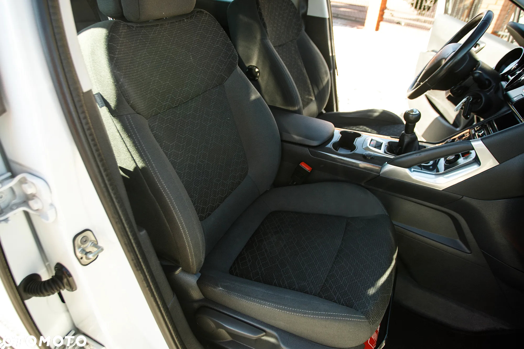 Peugeot 3008 120 VTi Premium - 28