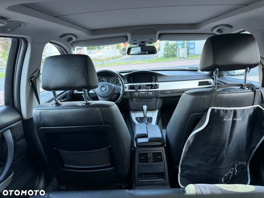 BMW Seria 3 325i xDrive - 3