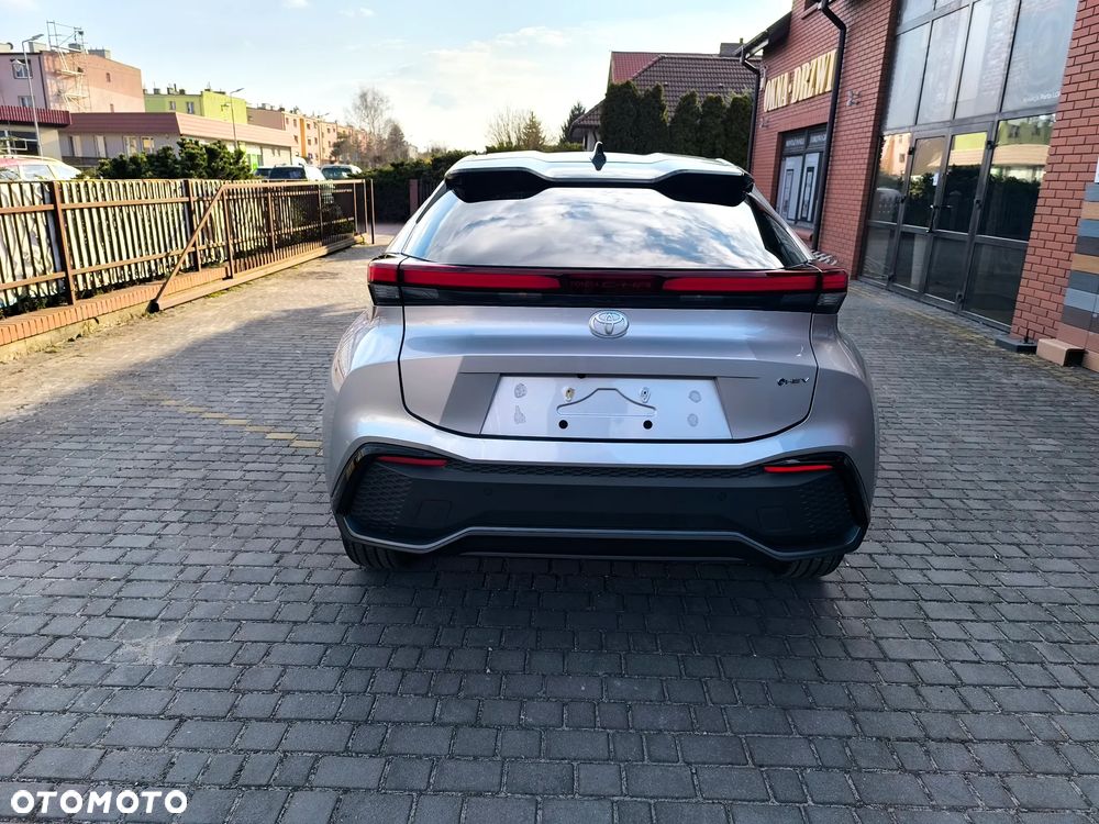 Toyota C-HR - 16