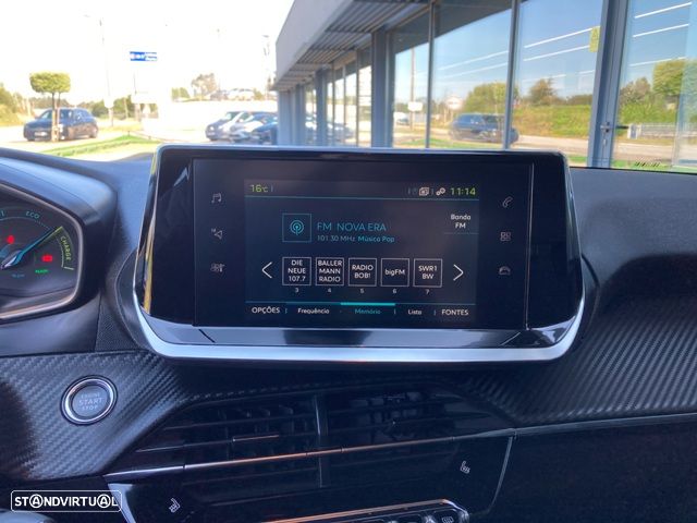 Peugeot e-208 Allure - 22