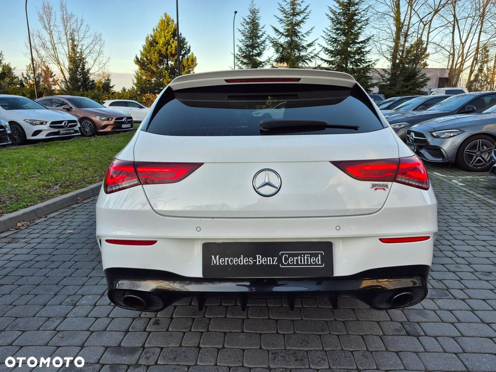 Mercedes-Benz CLA - 11