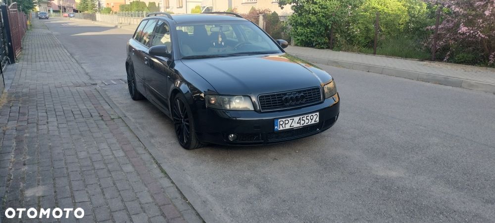 Audi A4 Avant - 1