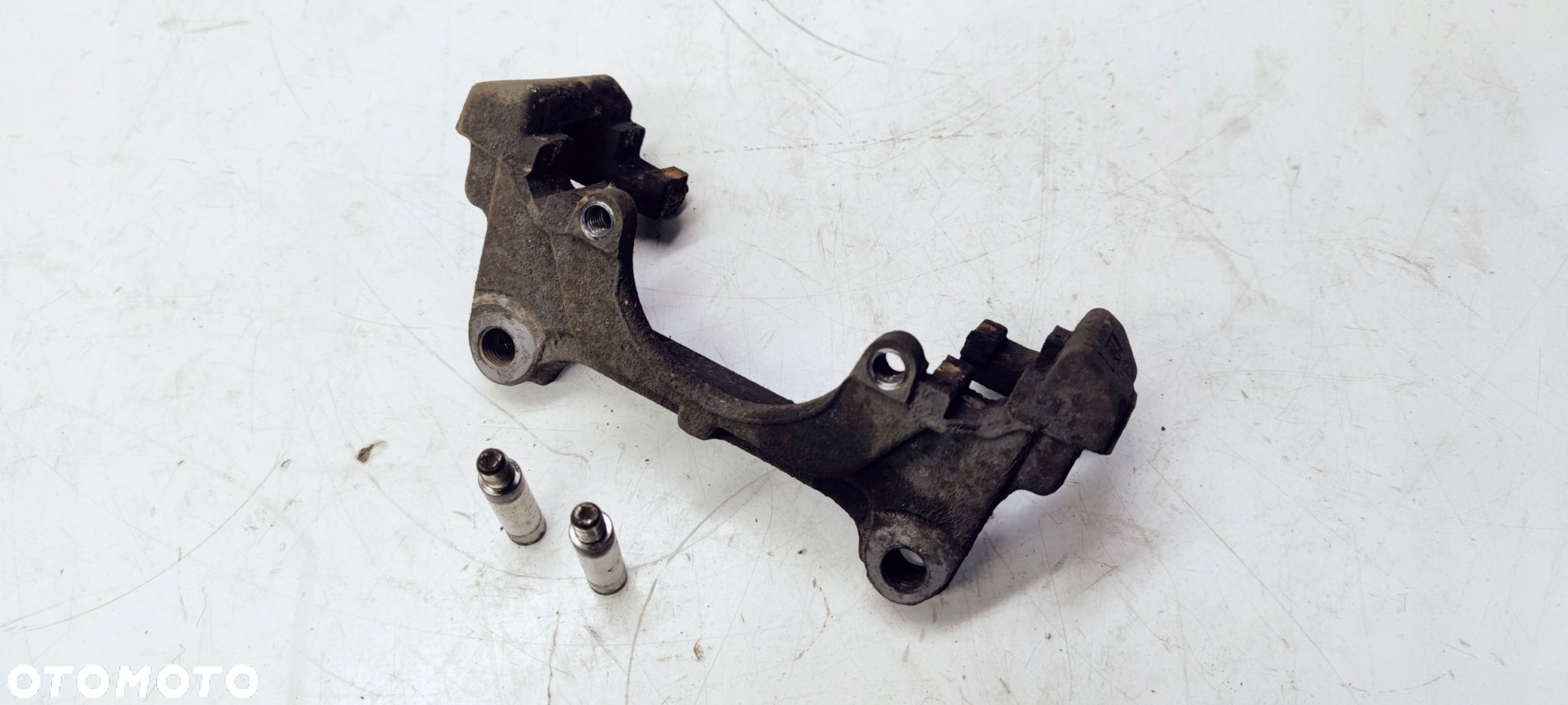 JARZMO ZACISKU PRZÓD AUDI VW SEAT SKODA * 741 * - 1