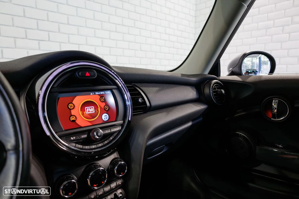 MINI 3 Portas One - 36
