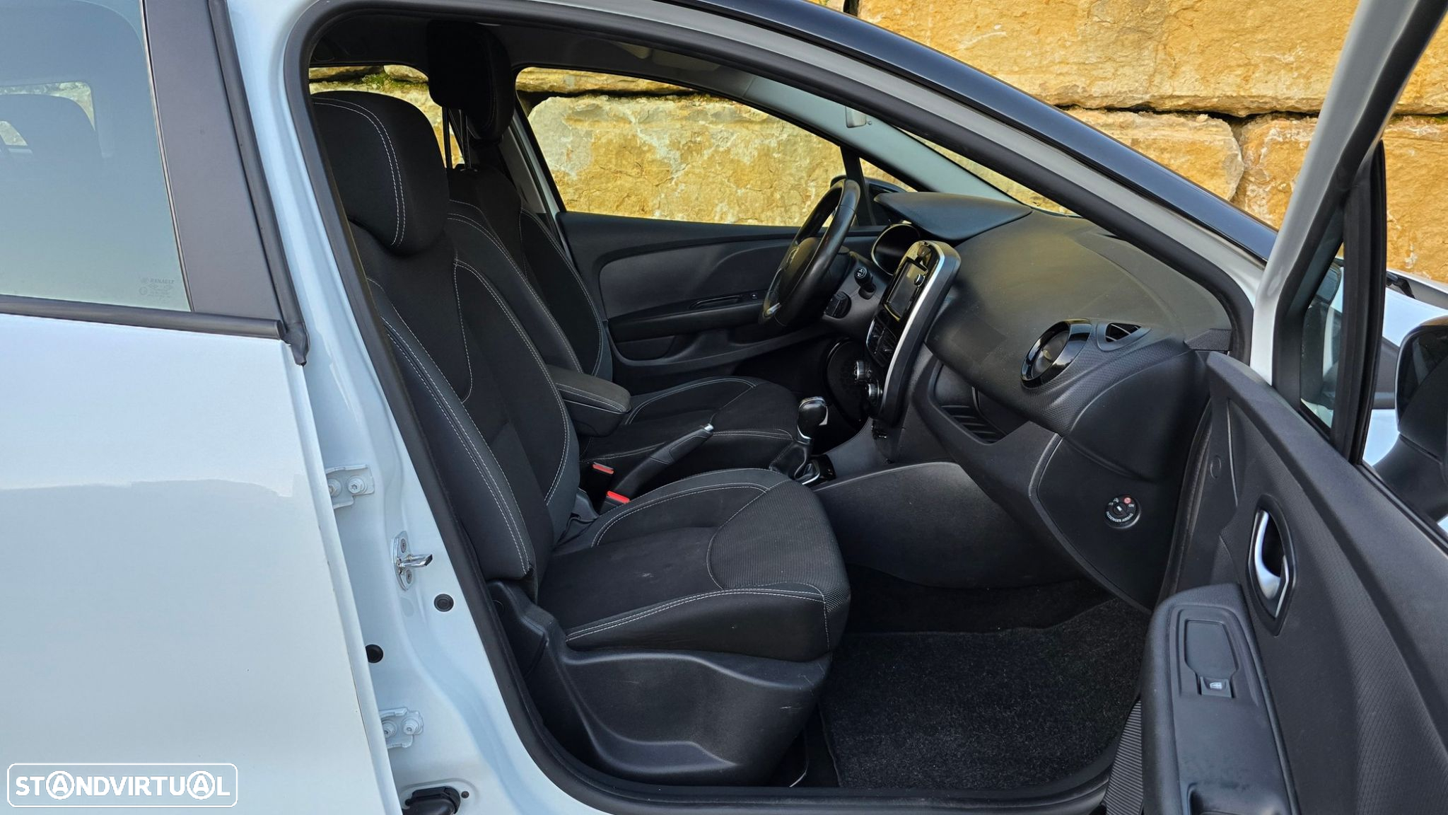 Renault Clio Sport Tourer 1.5 dCi Dynamique S EDC - 28
