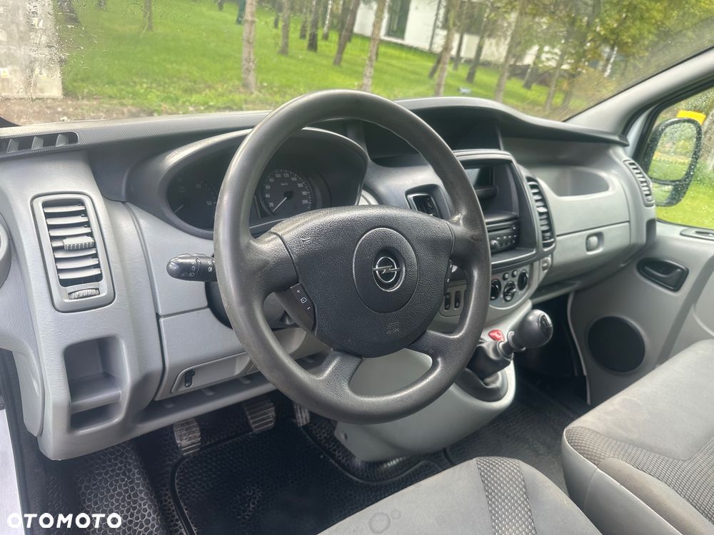 Opel Vivaro - 15