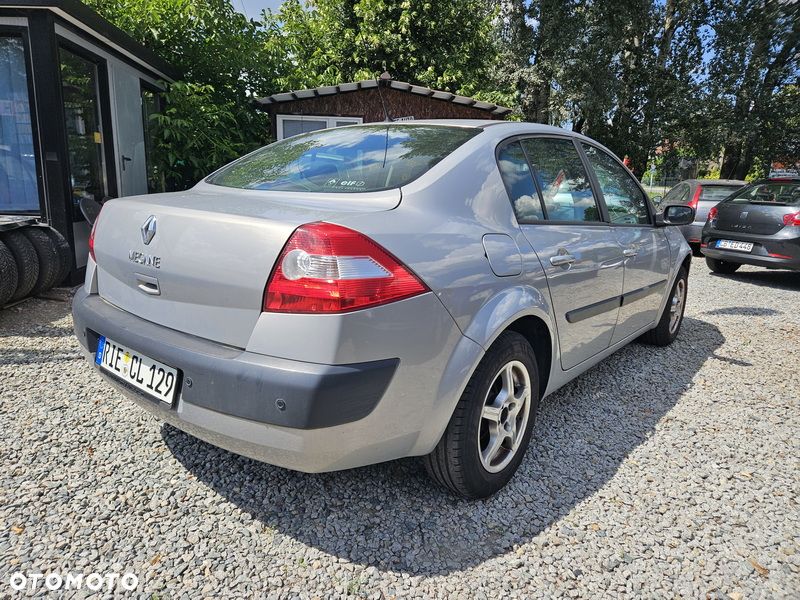 Renault Megane 1.6 16V Alize - 3