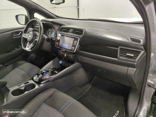 Nissan Leaf 40 kWh N-Connecta - 32