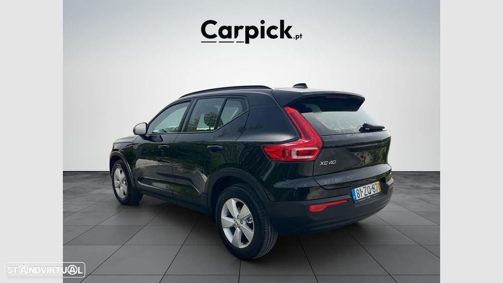 Volvo XC 40 1.5 T3 Momentum Core - 4
