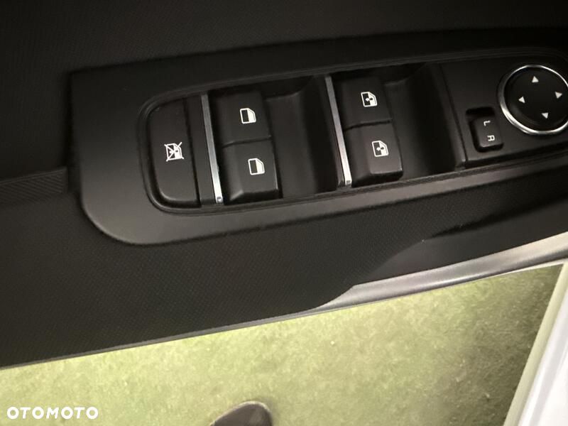 Kia Ceed 1.5 T-GDI M - 12