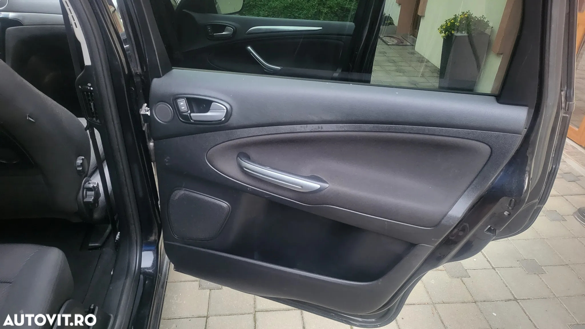 Ford S-Max 2.0 TDCi Titanium - 38