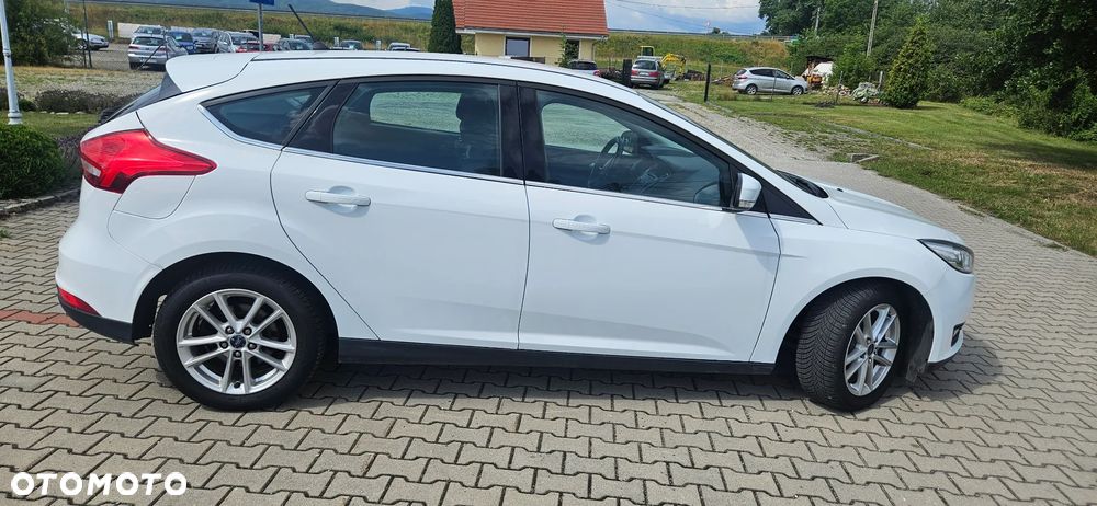 Ford Focus 1.0 EcoBoost Active - 3