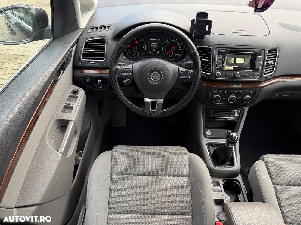 Volkswagen Sharan 2.0 TDI Comfortline - 4