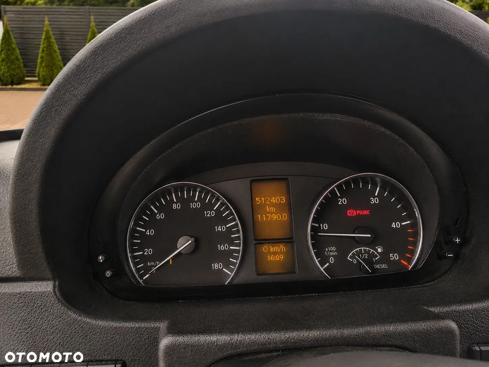 Mercedes-Benz Sprinter 906.255 - 12