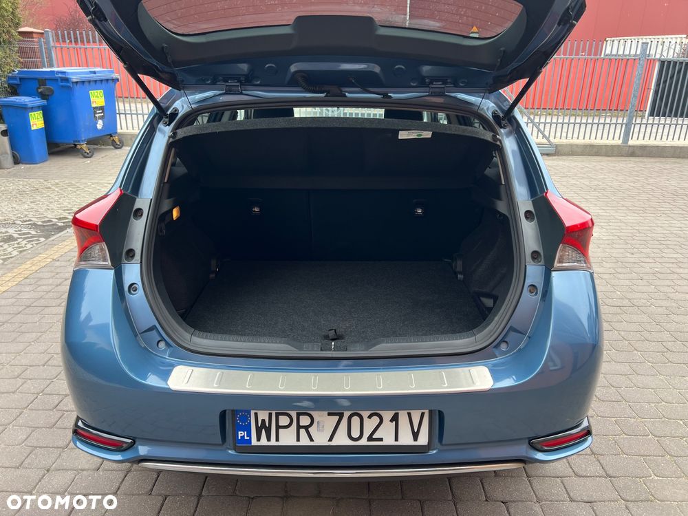 Toyota Auris - 14