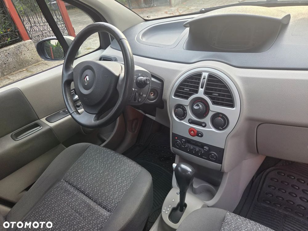 Renault Modus - 22