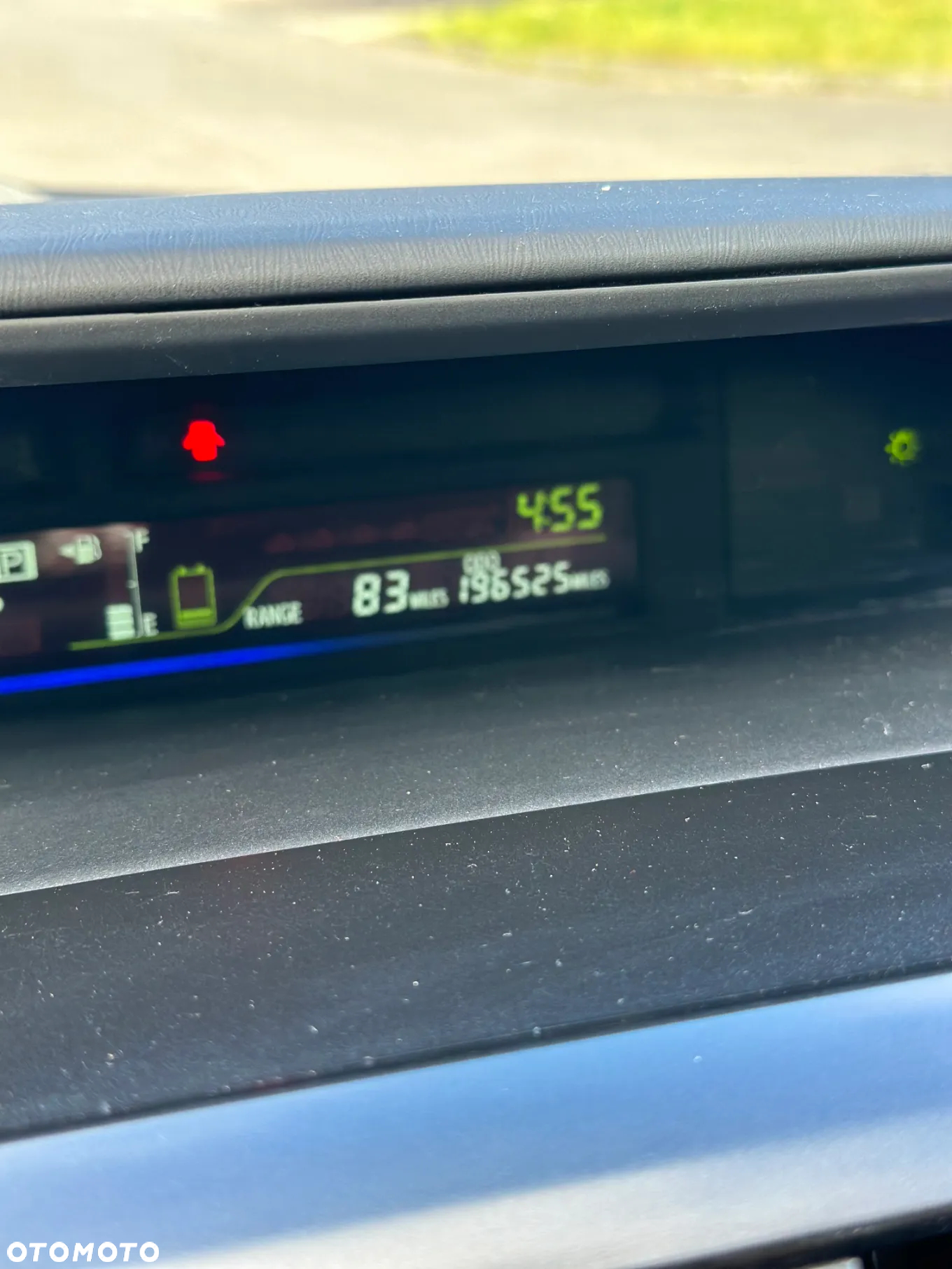 Toyota Prius+ (Hybrid) - 11